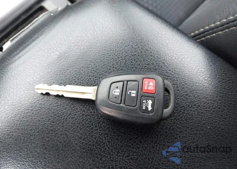 2014 Toyota Camry Se z USA, uszkodzony, nr VIN 4T1BF1FK4EU396550